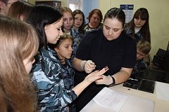 «Новобранцам» движения «Юный друг полиции» из Романовки вручены членские билеты