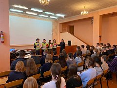 В Романовском районе прошло занятие Госавтоинспекции со школьниками