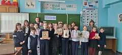 В библиотеке прошел литературный час «Отечества он слава и любовь»