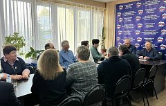 Панков начал работу в рамках предварительного голосования в Романовском районе