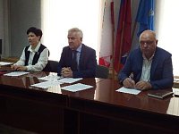 Обсудили летний отдых школьников на совещании в администрации района