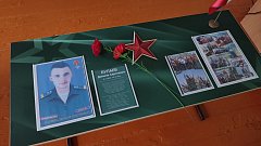 В школе села Мордовский Карай открыта мемориальная «Парта героя»