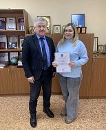 Многодетной семье вручено свидетельство на жилье