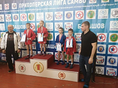 Юные самбисты отличились в Балашове