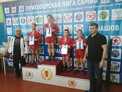 Юные самбисты отличились в Балашове