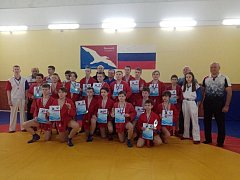 «Золотой» снегопад романовских самбистов