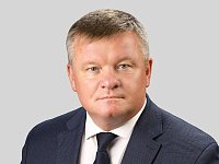 Поздравление председателя Саратовской областной думы М.А. Исаева с Последним звонком
