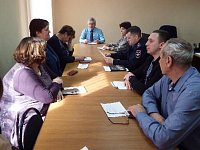 С заботой о здоровье подрастающего поколения: комиссия в администрации района