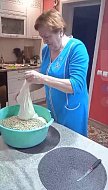 Женщины Романовки оказывают помощь бойцам СВО