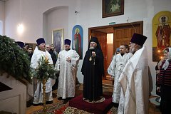 В храме Рождества Христова в Романовке прошла архиерейская служба 