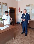 Глава района лично контролирует температурный режим на соцобъектах