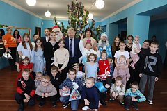 В РДК состоялась районная елка для детей участников СВО