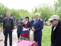 Жители Большого Карая простились с бойцом СВО