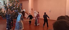 В Романовской школе вручили подарки детям участников СВО
