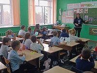 Специалист КЦСОН рассказала школьникам о правилах безопасности