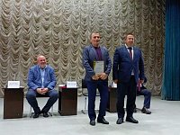 Руководители сельхозпредприятий района награждены за помощь